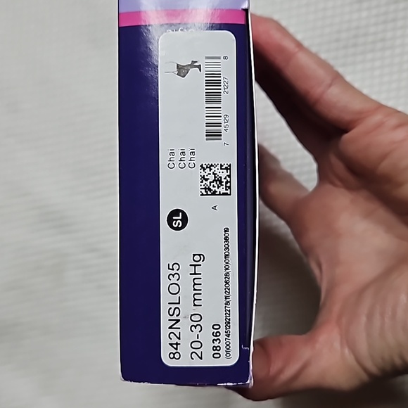 SIGVARIS 842N STYLE WOMEN SOFT OPAQUE CLOSED TOE THIGH HIGHS 20-30 MMHG - Picture 5 of 8